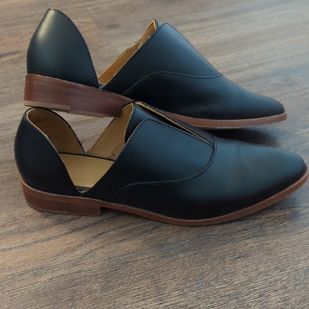 Nisolo Black Leather Cutout Loafers with Brown Sole